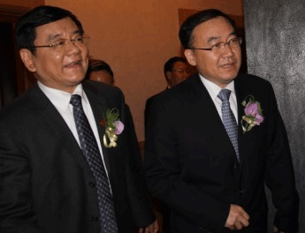 國家質(zhì)檢總局副局長劉平均，河南省副省長徐濟(jì)超進(jìn)入會場